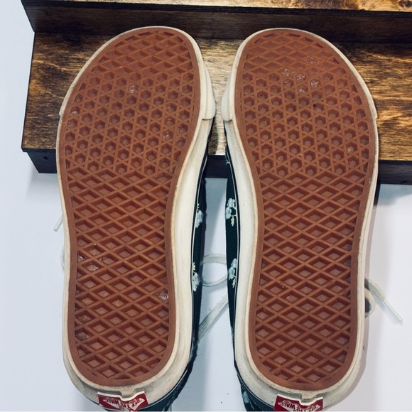 Vans X Sandy Liang Sk8-Hi 38 DX Floral Women’s Size 9.5/Mens 8 Limited Edition - Picture 6 of 11